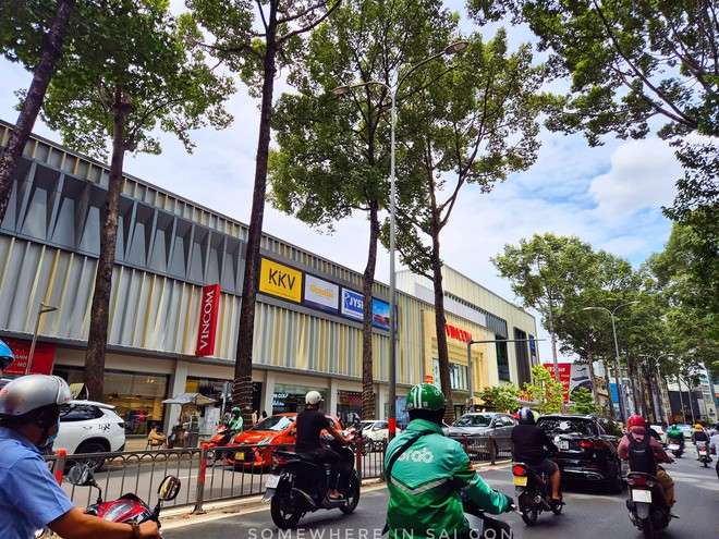 Trung tâm thương mại huyền thoại tại quận 10 chính thức "thay da đổi thịt", giới trẻ thi nhau lật lại quá khứ- Ảnh 2. Trung tâm thương mại huyền thoại tại quận 10 chính thức "thay da đổi thịt", giới trẻ thi nhau lật lại quá khứ- Ảnh 2.