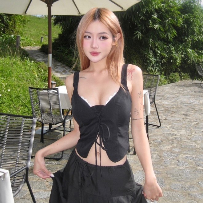 Bão sale 7/7: Hàng loạt shop thời trang giảm giá đậm lên tới 70% cho nàng Bão sale 7/7: Hàng loạt shop thời trang giảm giá đậm lên tới 70% cho nàng