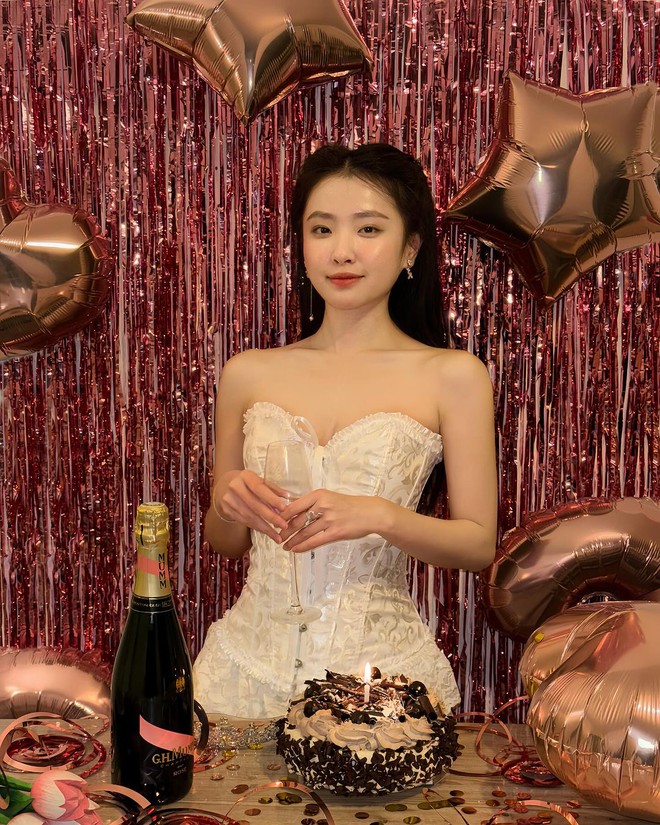 Làm “học bá mặc đẹp” như Bạch Lưu Dương không khó: Toàn quần áo bình dân chỉ loanh quanh 300k- Ảnh 13.