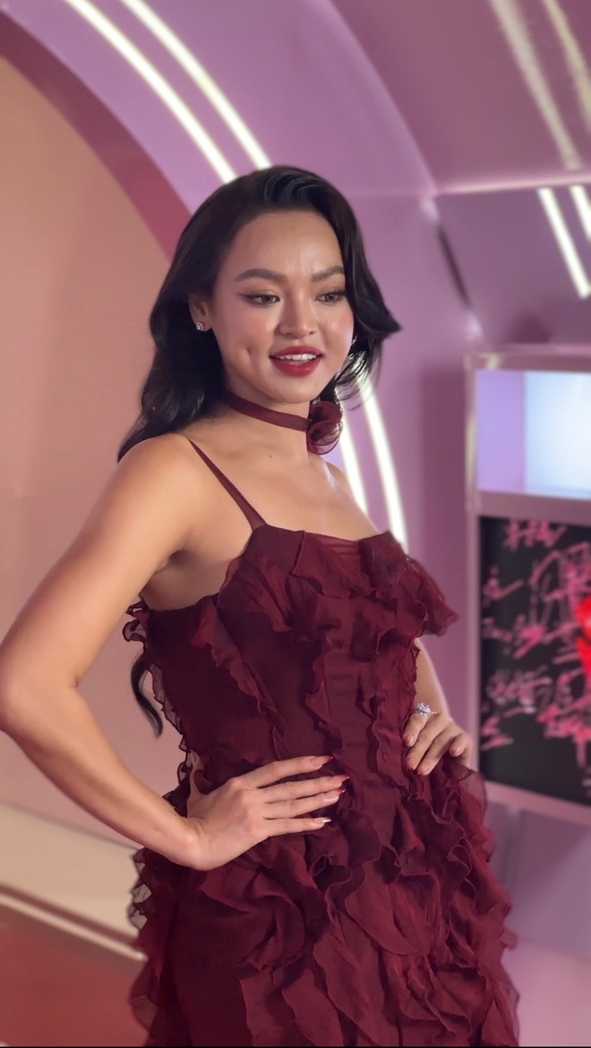 Mai Ngô: "Tôi không hề hỗn, mỏ tôi rất hiền!"- Ảnh 2. Mai Ngô: "Tôi không hề hỗn, mỏ tôi rất hiền!"- Ảnh 2.