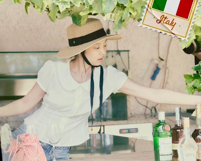 Jennie "bỏ phố về quê": Chuyển nghề làm cô chủ trọ, chỉ thích diện style giản dị với đồ trắng xinh mê mẩn- Ảnh 5.