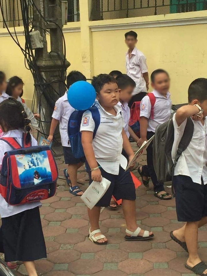 Hot lại loạt meme huyền thoại cậu bé tiểu học Hot lại loạt meme huyền thoại cậu bé tiểu học