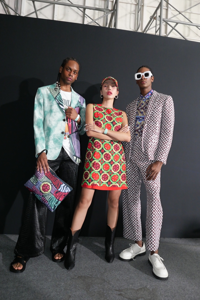 Hiếm lắm mới có ca sĩ Việt diễn tại Seoul Fashion Week: Thần thái cực slay dù lần đầu catwalk- Ảnh 9. Hiếm lắm mới có ca sĩ Việt diễn tại Seoul Fashion Week: Thần thái cực slay dù lần đầu catwalk- Ảnh 9.