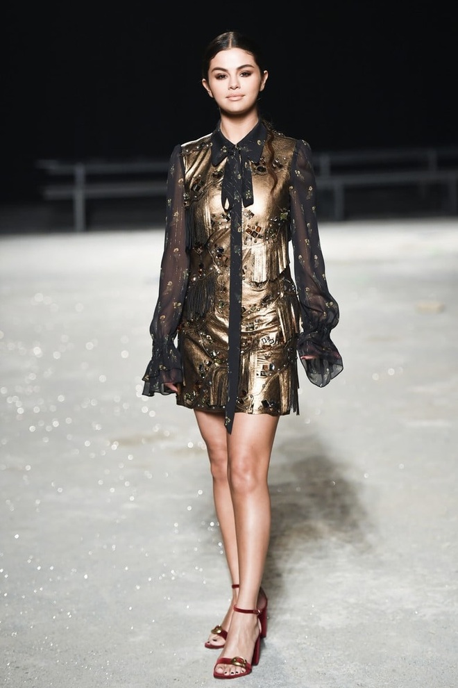 6 năm trước Jisoo, Rosé từng debut ngọt lịm tại fashion week nhưng bị 1 mỹ nhân "át vía"- Ảnh 3. 6 năm trước Jisoo, Rosé từng debut ngọt lịm tại fashion week nhưng bị 1 mỹ nhân "át vía"- Ảnh 3.