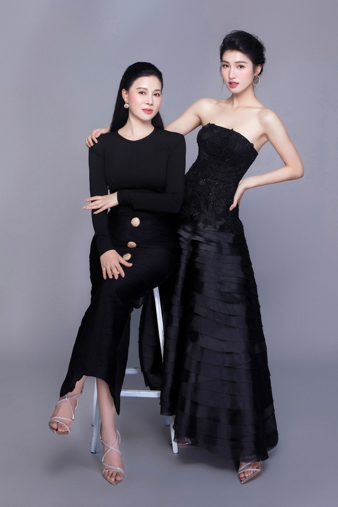 Soi ảnh cận nhan sắc của mẹ Phương Nhi, hóa ra Á hậu được thừa hưởng visual "đỉnh nóc" từ đây!- Ảnh 10.