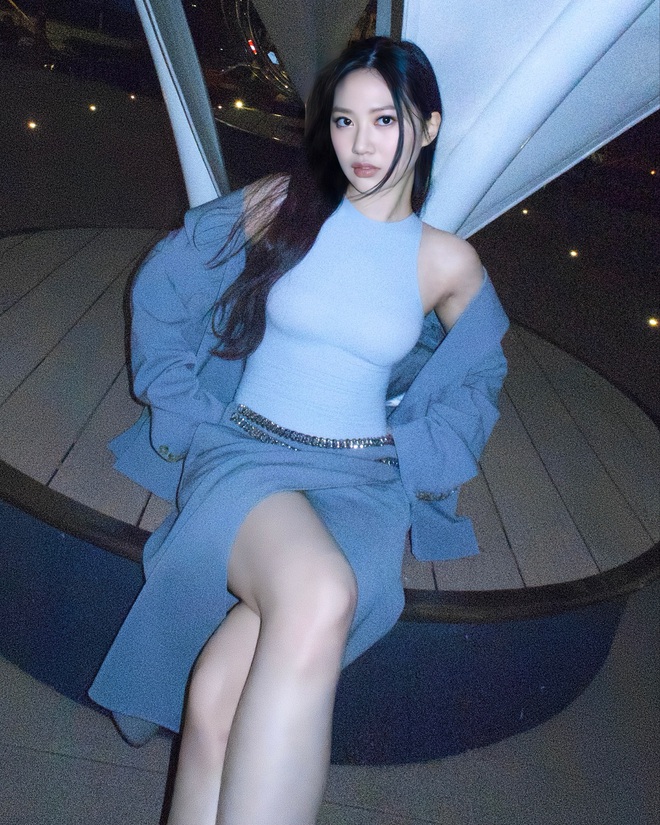 Ái nữ "ngậm thìa vàng" của tài tử Diệp Vấn: 21 tuổi cao 1m8, sắc vóc sexy không cưỡng nổi- Ảnh 9.
