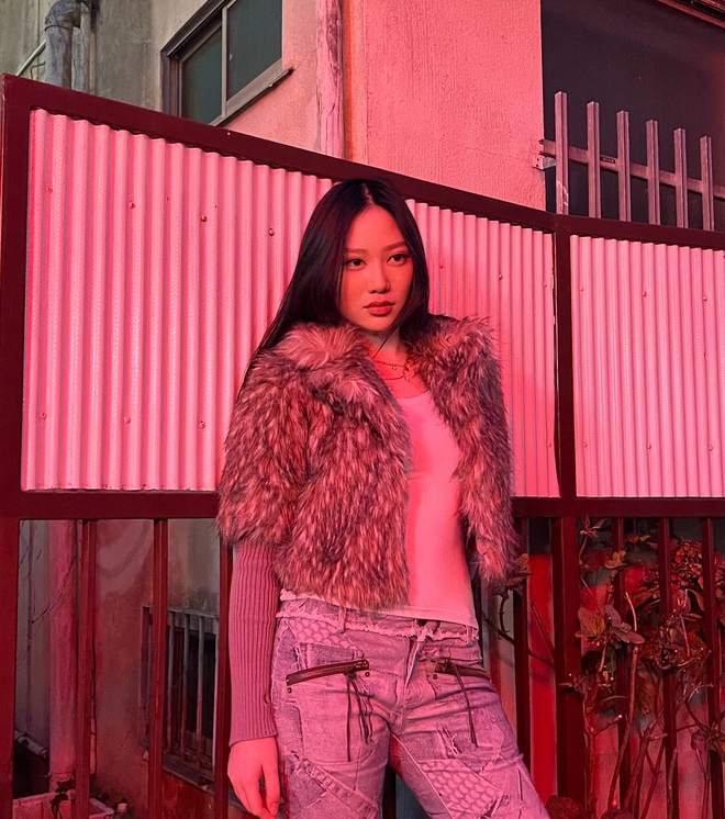 Ái nữ "ngậm thìa vàng" của tài tử Diệp Vấn: 21 tuổi cao 1m8, sắc vóc sexy không cưỡng nổi- Ảnh 16.