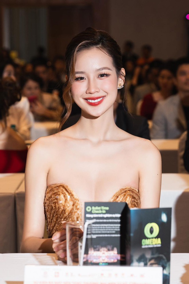 Chung khung hình mới biết ai "out trình" Thanh Thủy- Ảnh 10.
