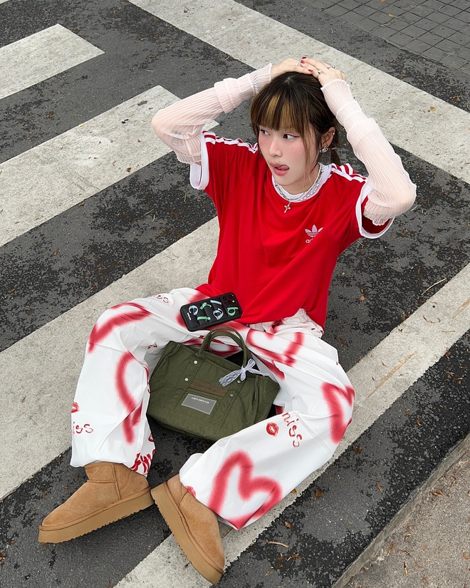 Từng mệnh phong thủy nên mặc và tránh đồ màu gì để cả Tết đều hên, quanh năm hoan hỉ?- Ảnh 25.