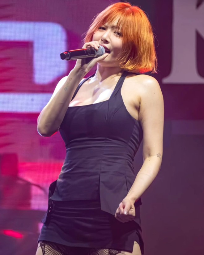 Không nhận ra nữ hoàng gợi cảm HyunA- Ảnh 7.