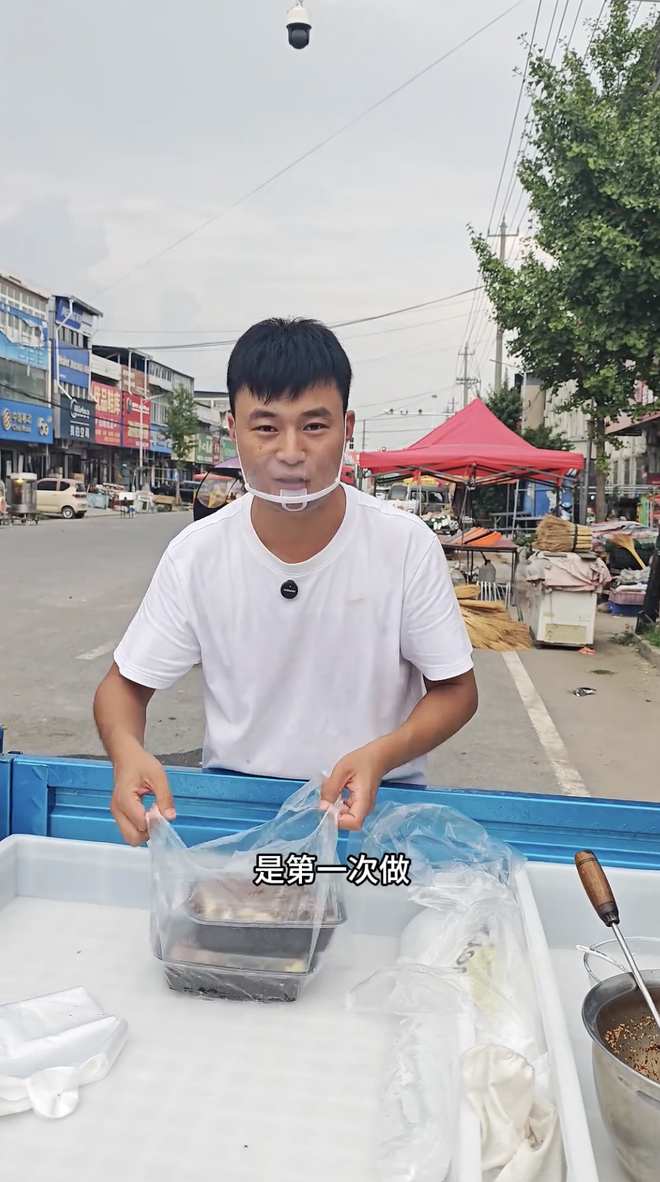 Chủ quán gà bán rẻ đến mức khách hàng bất bình, đòi tăng giá vì sợ người bán bị lỗ- Ảnh 8.