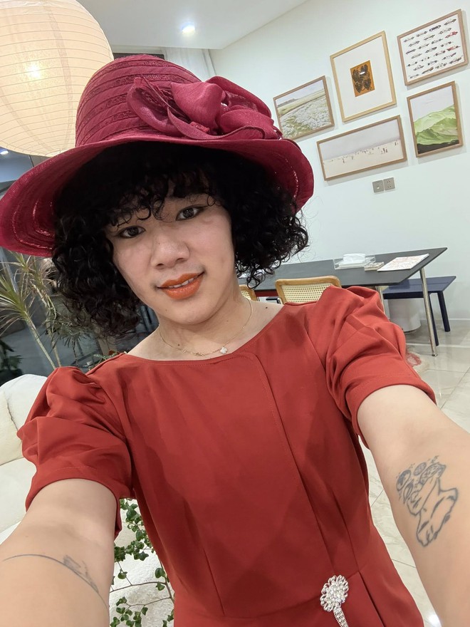 Tình trạng căng thẳng của Hồng Thơ- Ảnh 2. Tình trạng căng thẳng của Hồng Thơ- Ảnh 2.