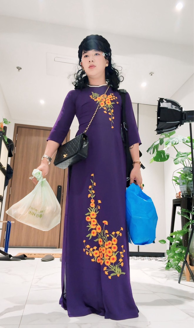 Tình trạng căng thẳng của Hồng Thơ- Ảnh 4. Tình trạng căng thẳng của Hồng Thơ- Ảnh 4.