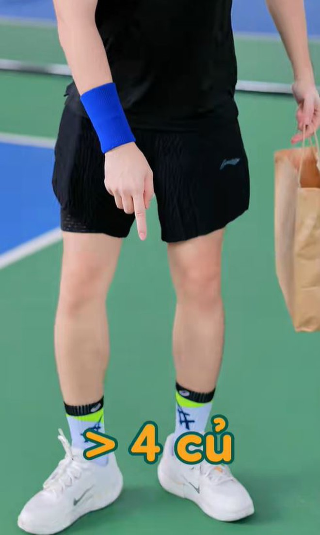 Boss thẩm mỹ khoe outfit “trăm triệu” đi chơi pickleball: Đắt đấy nhưng “phèn”- Ảnh 3.