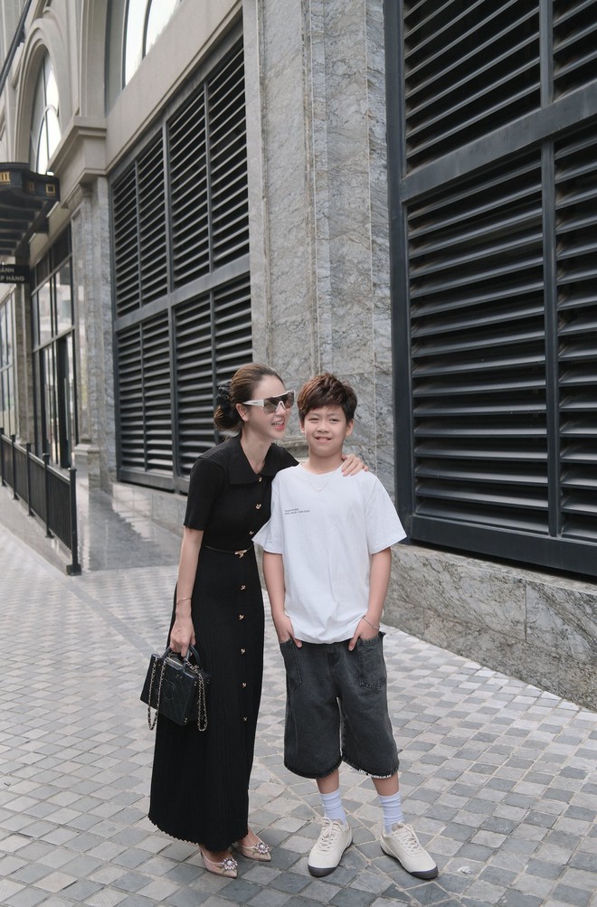 Lương Thu Trang làm mẹ đơn thân, con trai 11 tuổi sắp cao bằng mẹ, ra dáng soái ca nhí- Ảnh 1. Lương Thu Trang làm mẹ đơn thân, con trai 11 tuổi sắp cao bằng mẹ, ra dáng soái ca nhí- Ảnh 1.