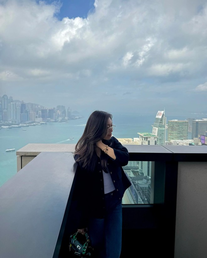 Bộ sưu tập túi hiệu và lối sống xa xỉ thầm lặng của vợ thiếu gia Phan Hoàng- Ảnh 6. Bộ sưu tập túi hiệu và lối sống xa xỉ thầm lặng của vợ thiếu gia Phan Hoàng- Ảnh 6.