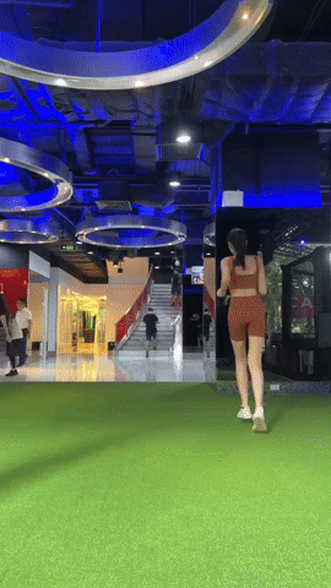 "Dâu hào môn" Đỗ Hà tập gì mà body lúc nào cũng nuột nà chuẩn "hoa hậu"?- Ảnh 3. "Dâu hào môn" Đỗ Hà tập gì mà body lúc nào cũng nuột nà chuẩn "hoa hậu"?- Ảnh 3.