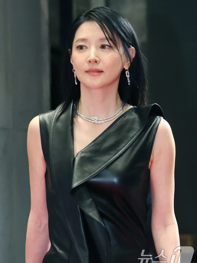 Tuổi 54 không tưởng của nàng Dae Jang Geum- Ảnh 6. Tuổi 54 không tưởng của nàng Dae Jang Geum- Ảnh 6.