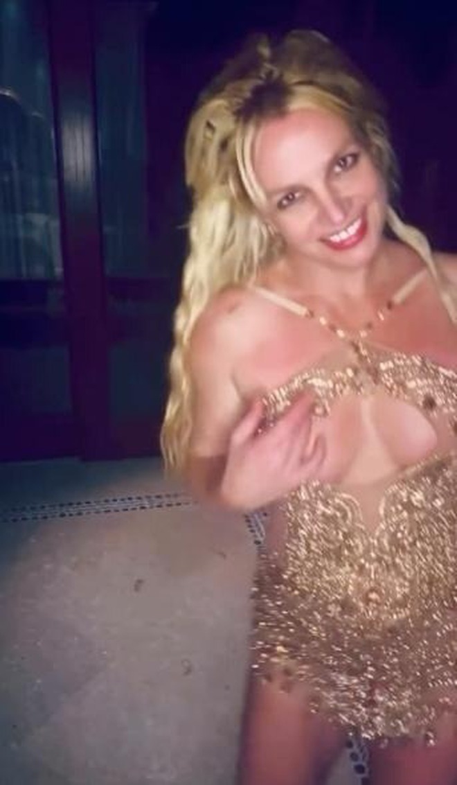 Britney Spears tuyệt vọng kêu cứu- Ảnh 6.