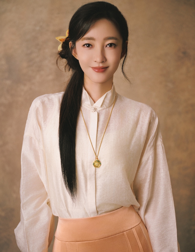 Đến lượt "Mỹ nhân phim giờ vàng" bị triệu tập điều tra, tịch thu tài sản khi chồng đại gia vào tù- Ảnh 1.