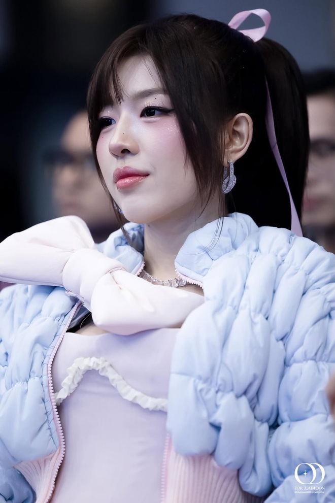 Tân binh Vbiz đi event đẹp phát sáng, visual sánh ngang Suzy và Jisoo- Ảnh 14. Tân binh Vbiz đi event đẹp phát sáng, visual sánh ngang Suzy và Jisoo- Ảnh 14.