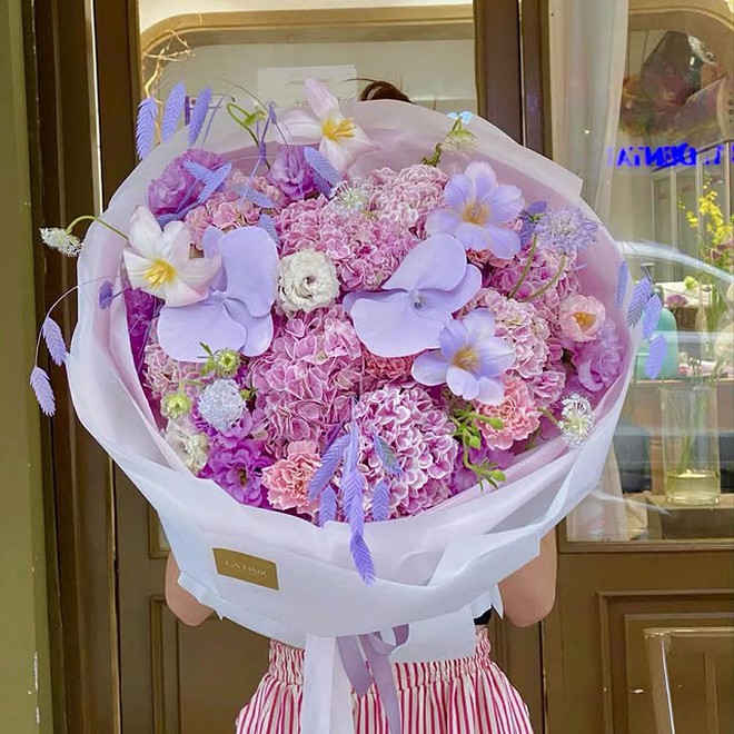 14 tiệm hoa tươi đẹp tan chảy trái tim, mua tặng 20/10 là quá chuẩn- Ảnh 13. 14 tiệm hoa tươi đẹp tan chảy trái tim, mua tặng 20/10 là quá chuẩn- Ảnh 13.