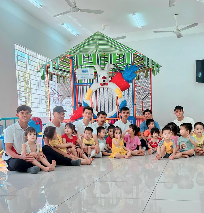 Dàn cầu thủ Việt chăm làm từ thiện nhất: Quang Hải, Tiến Linh, Văn Toàn được gọi tên- Ảnh 5.