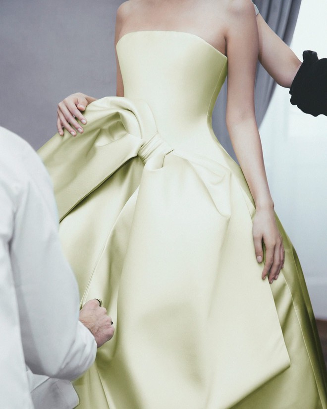 Cú lừa xuyên lục địa biến Jisoo thành trò đùa ở Dior- Ảnh 3.