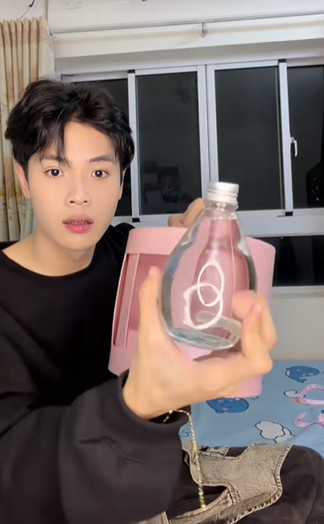 Sinh nhật “8 nghìn lá 2 nghìn xôi” và toan tính của Hà Môi- Ảnh 10.