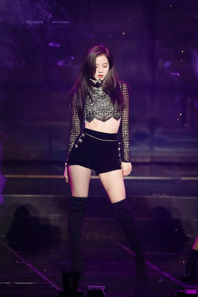 Jisoo lộ bụng mỡ nhưng visual vẫn quá đỉnh!- Ảnh 10. Jisoo lộ bụng mỡ nhưng visual vẫn quá đỉnh!- Ảnh 10.