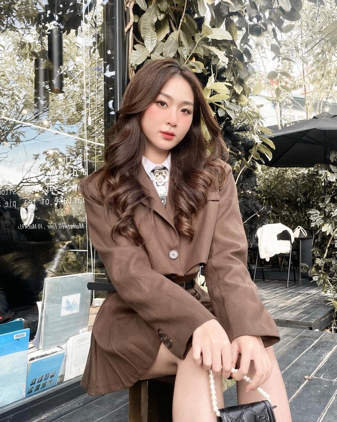 “Em Kim vén váy” 70kg tụt còn 52kg- Ảnh 4.