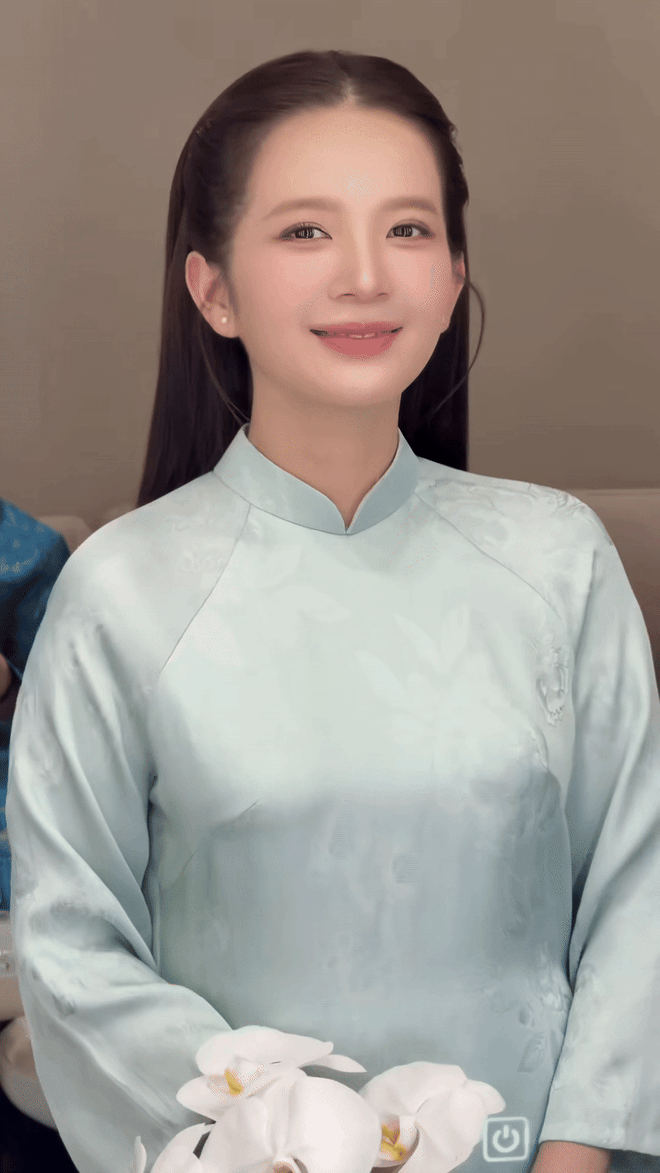 Mặt mộc không tì vết của mỹ nhân phim Việt giờ vàng- Ảnh 2.