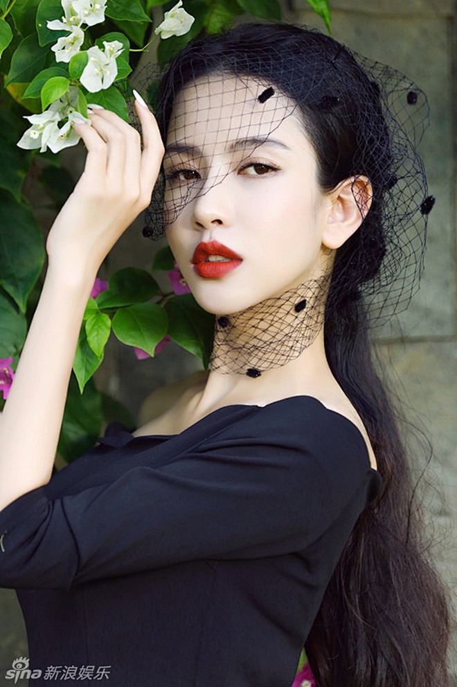 "Bom sex hận tình" tung ảnh phòng the, dọa phát tán thêm 6 clip nhạy cảm của bạn trai diễn viên- Ảnh 1.