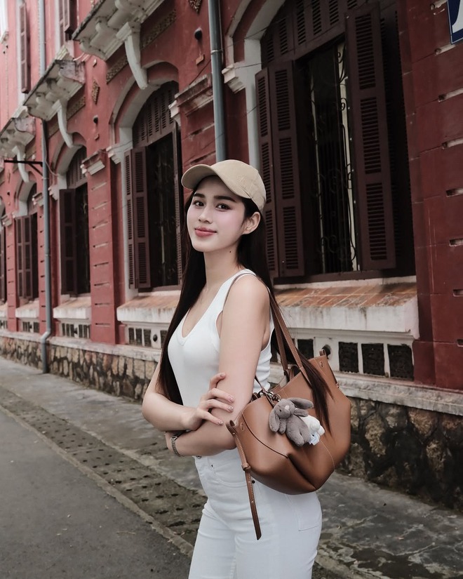 Vạn vật đều thua cô dâu nghìn tỉ Đỗ Hà- Ảnh 10.