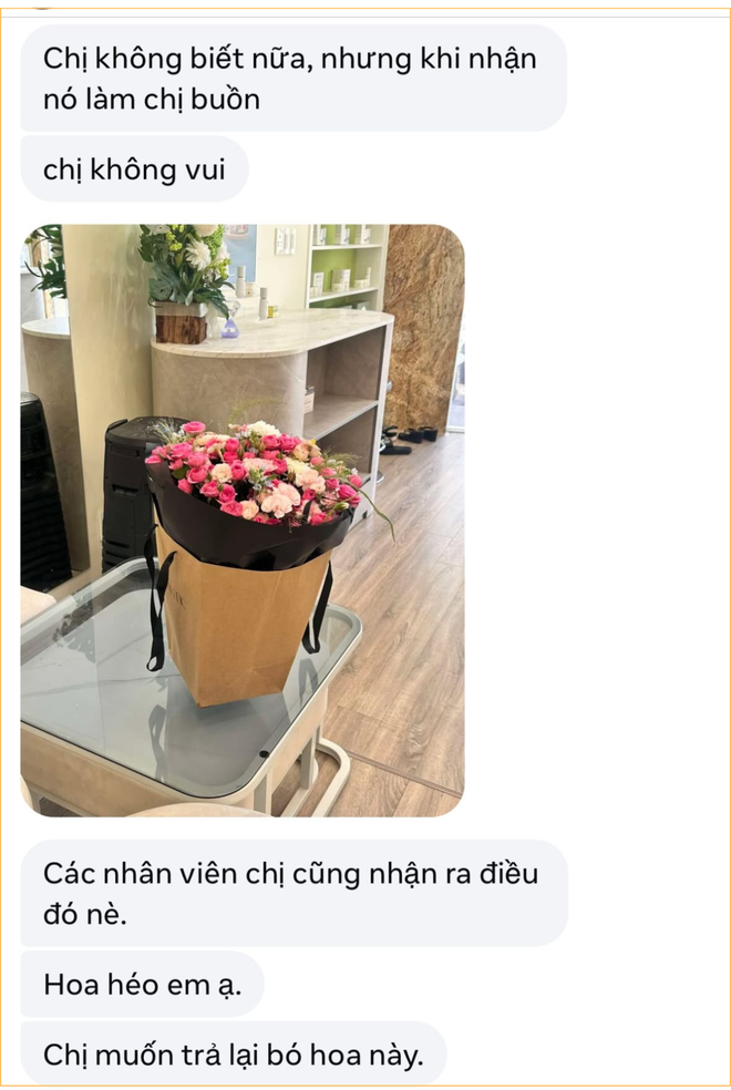 Bó hoa 1,2 triệu khổ nhất lúc này: Bạn trai đặt, bạn gái đòi trả, chủ tiệm mất ngủ lên mạng xin ý kiến- Ảnh 10. Bó hoa 1,2 triệu khổ nhất lúc này: Bạn trai đặt, bạn gái đòi trả, chủ tiệm mất ngủ lên mạng xin ý kiến- Ảnh 10.