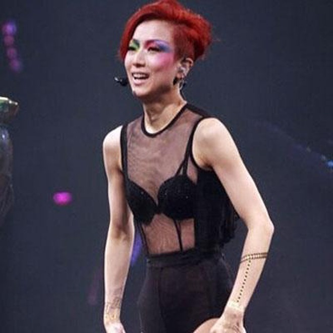 5 mỹ nhân showbiz này "ăn giấy sống qua ngày" sao?- Ảnh 8. 5 mỹ nhân showbiz này "ăn giấy sống qua ngày" sao?- Ảnh 8.