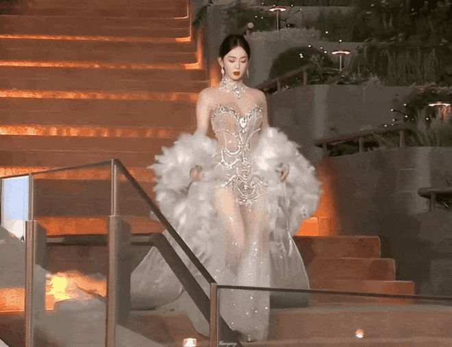 5 mỹ nhân showbiz này "ăn giấy sống qua ngày" sao?- Ảnh 13. 5 mỹ nhân showbiz này "ăn giấy sống qua ngày" sao?- Ảnh 13.