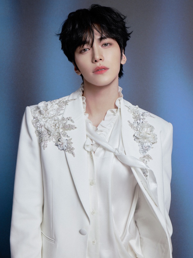 Trương Bá Chi đang hẹn hò trai trẻ 2K4?- Ảnh 7. Trương Bá Chi đang hẹn hò trai trẻ 2K4?- Ảnh 7.