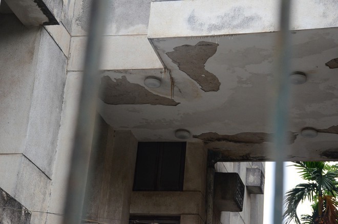 CLIP: "Nhà ma" số 300 Kim Mã, Hà Nội đã có người vào ở?- Ảnh 10. CLIP: "Nhà ma" số 300 Kim Mã, Hà Nội đã có người vào ở?- Ảnh 10.