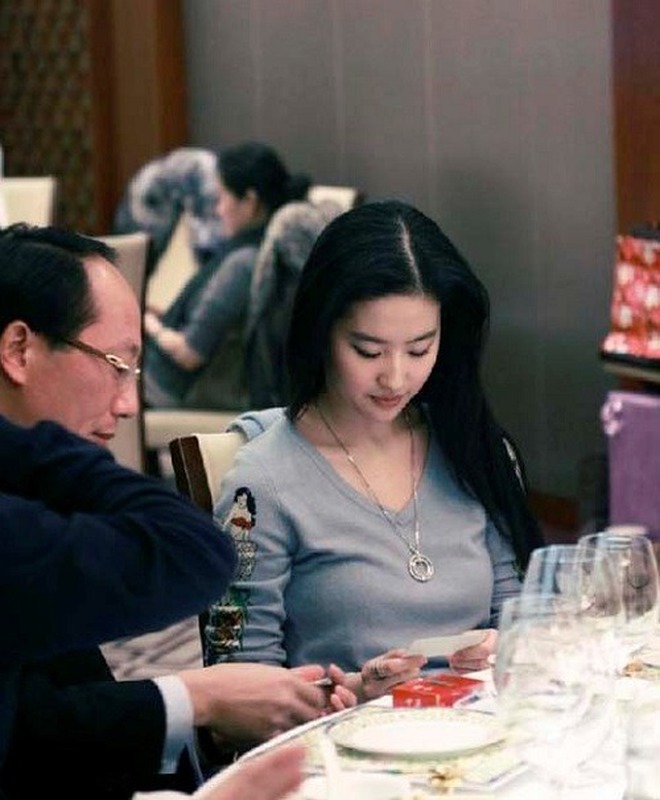 Vết nhơ gột cả đời không sạch của Phạm Băng Băng, Lưu Diệc Phi- Ảnh 5. Vết nhơ gột cả đời không sạch của Phạm Băng Băng, Lưu Diệc Phi- Ảnh 5.