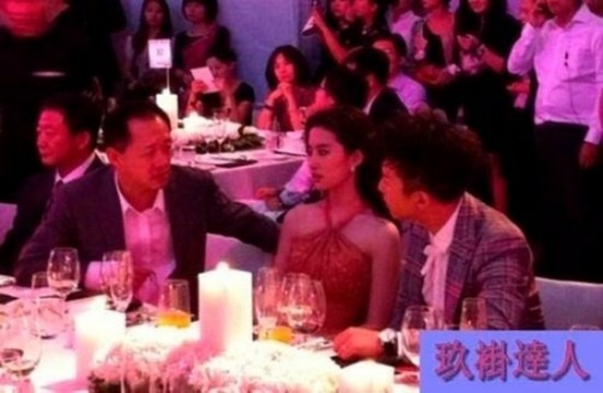 Vết nhơ gột cả đời không sạch của Phạm Băng Băng, Lưu Diệc Phi- Ảnh 6. Vết nhơ gột cả đời không sạch của Phạm Băng Băng, Lưu Diệc Phi- Ảnh 6.