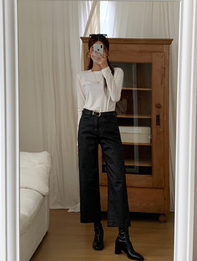 Quần đen mặc với 4 kiểu áo này là đẹp nhất, áp dụng suốt mùa đông cũng không thấy chán- Ảnh 9. Quần đen mặc với 4 kiểu áo này là đẹp nhất, áp dụng suốt mùa đông cũng không thấy chán- Ảnh 9.