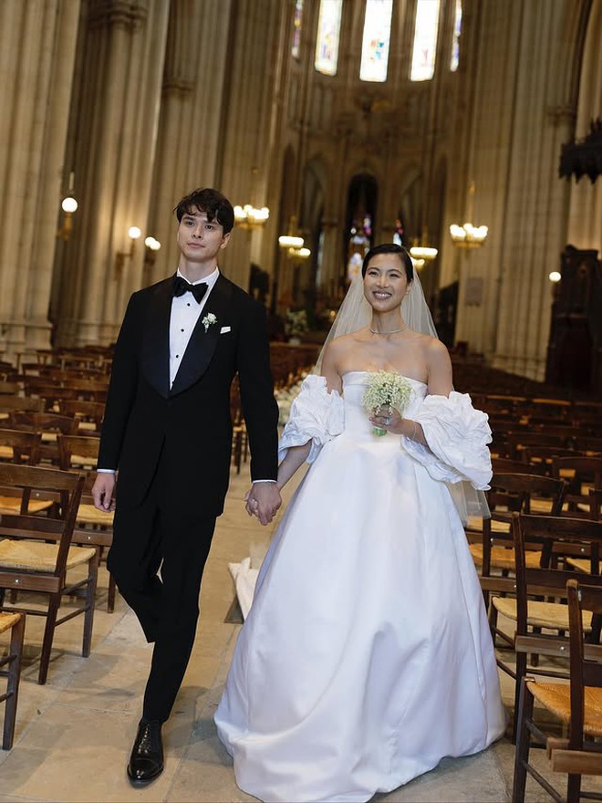 Cô gái châu Á cưới hậu duệ gia tộc Givenchy: Nhan sắc như bản tình ca, style sang đến mức Google cũng bối rối- Ảnh 1. Cô gái châu Á cưới hậu duệ gia tộc Givenchy: Nhan sắc như bản tình ca, style sang đến mức Google cũng bối rối- Ảnh 1.