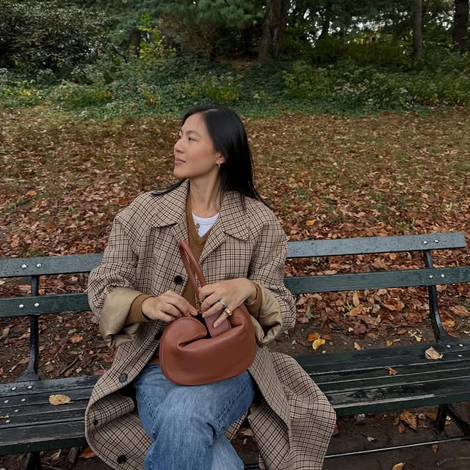 Cô gái châu Á cưới hậu duệ gia tộc Givenchy: Nhan sắc như bản tình ca, style sang đến mức Google cũng bối rối- Ảnh 7. Cô gái châu Á cưới hậu duệ gia tộc Givenchy: Nhan sắc như bản tình ca, style sang đến mức Google cũng bối rối- Ảnh 7.