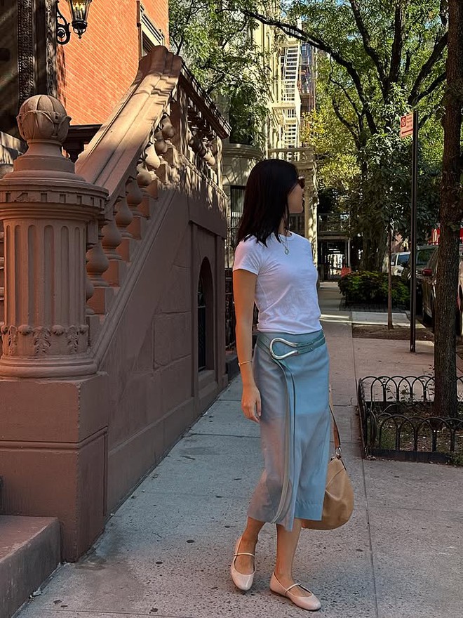 Cô gái châu Á cưới hậu duệ gia tộc Givenchy: Nhan sắc như bản tình ca, style sang đến mức Google cũng bối rối- Ảnh 6. Cô gái châu Á cưới hậu duệ gia tộc Givenchy: Nhan sắc như bản tình ca, style sang đến mức Google cũng bối rối- Ảnh 6.