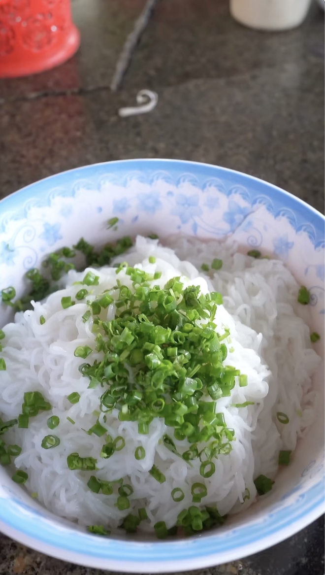 Sự thật đằng sau tô bún đắt nhất Việt Nam- Ảnh 6. Sự thật đằng sau tô bún đắt nhất Việt Nam- Ảnh 6.