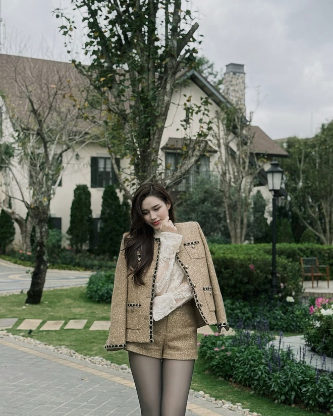 Phong cách thời trang mỗi người một vẻ của 4 nàng dâu hào môn nổi tiếng nhất- Ảnh 4. Phong cách thời trang mỗi người một vẻ của 4 nàng dâu hào môn nổi tiếng nhất- Ảnh 4.