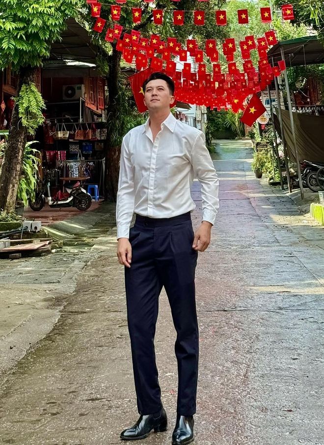 Quá khứ của tổng tài hot nhất phim Việt giờ vàng: Trai Trung, Hàn xin mời nép sang bên!- Ảnh 7. Quá khứ của tổng tài hot nhất phim Việt giờ vàng: Trai Trung, Hàn xin mời nép sang bên!- Ảnh 7.