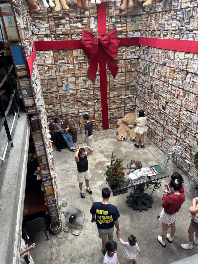 Năm nay Việt Nam đón giáng sinh sớm?- Ảnh 4. Năm nay Việt Nam đón giáng sinh sớm?- Ảnh 4.