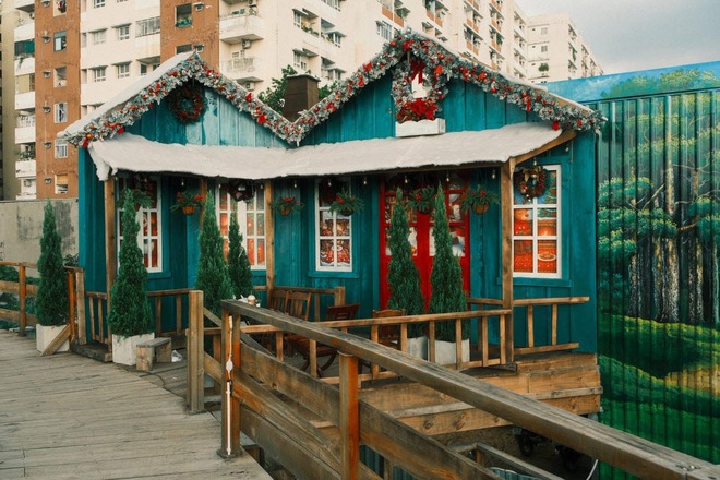 Năm nay Việt Nam đón giáng sinh sớm?- Ảnh 7. Năm nay Việt Nam đón giáng sinh sớm?- Ảnh 7.